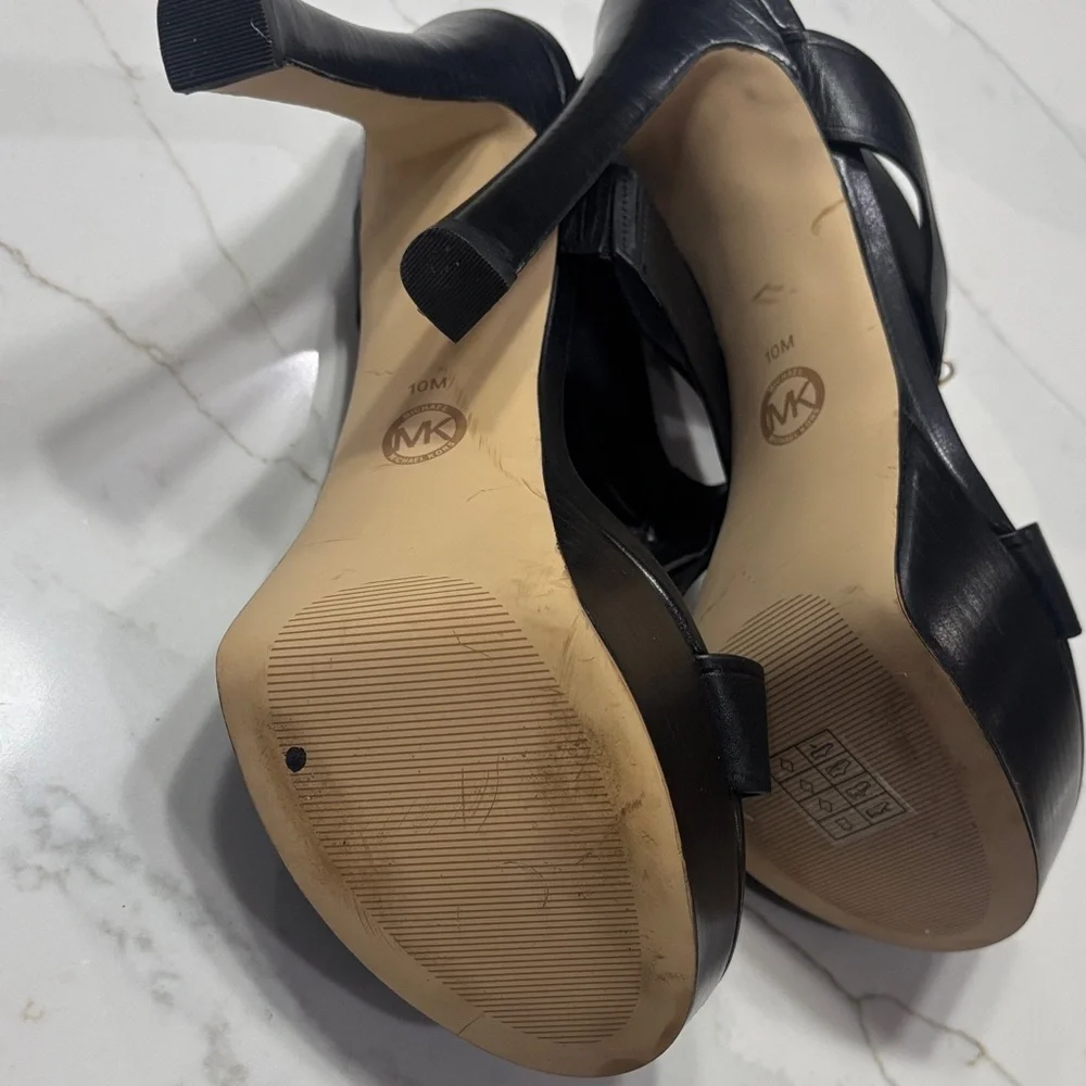 MICHAEL Michael Kors Black Platform Sandal with Gold Zip